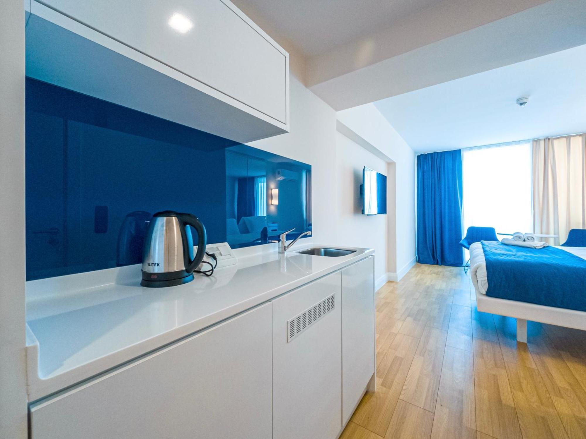 Amazing View Apartments Batumi Exterior photo